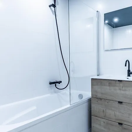 Modern Courtyard House 6mn From Gare Montparnasse Parigi